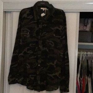 Mystree camo button up